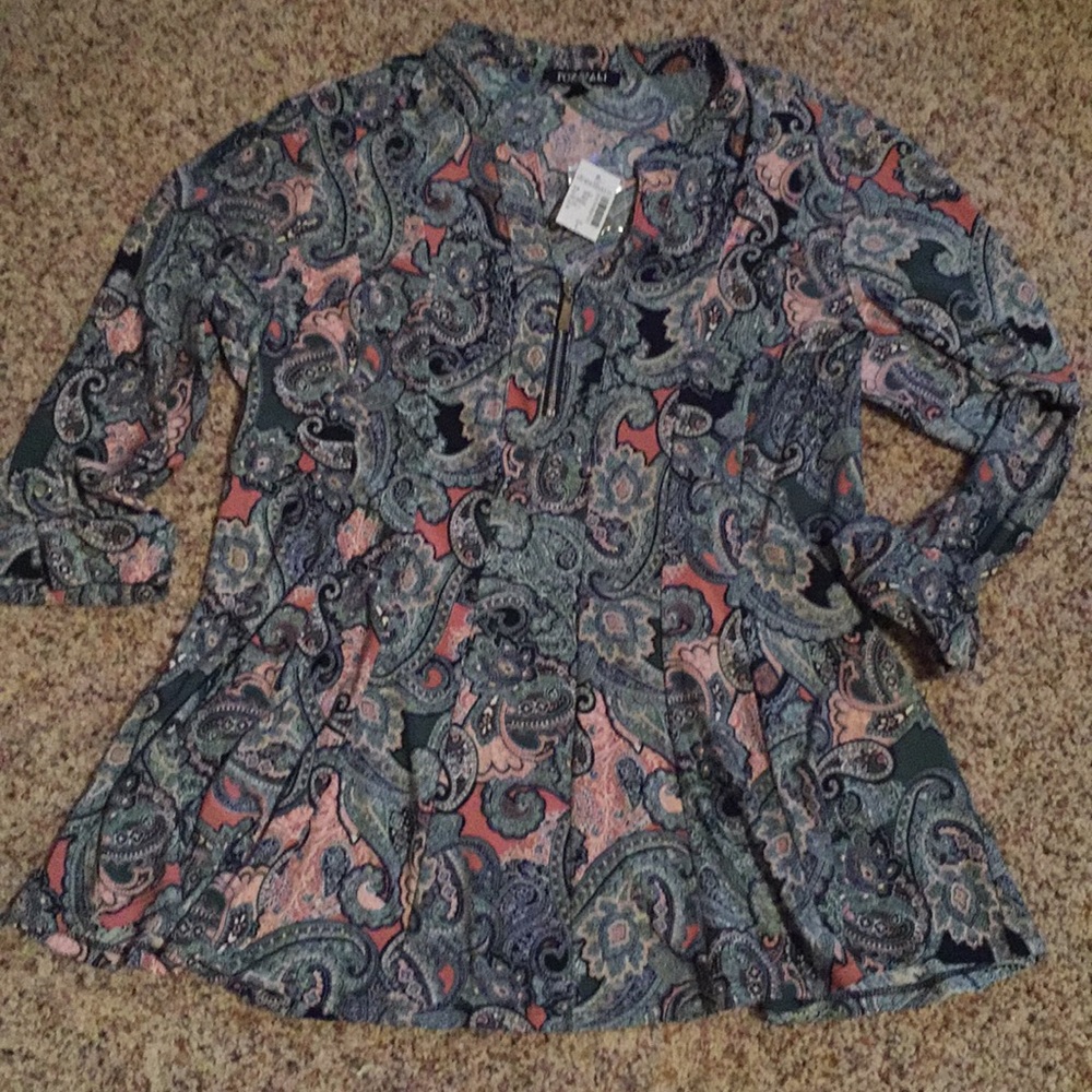 NWT Dressbarn Top Navy, Pink Green L